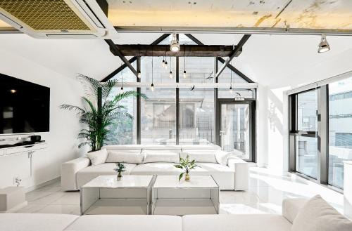 Yeonnam-dong Casa | B9 Tailored Service Home Near Hongik Univ Station
