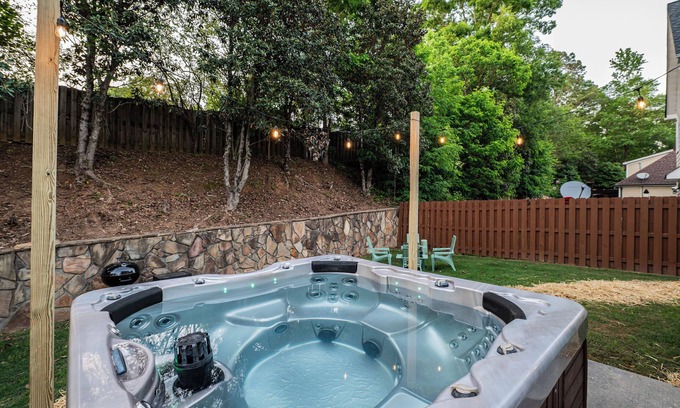 Drayton Casa | Baby Blue Bungalow with Backyard Oasis