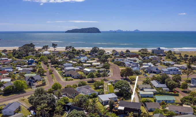 Pauanui Casa | Bach on Boulevard - Pauanui Holiday Home