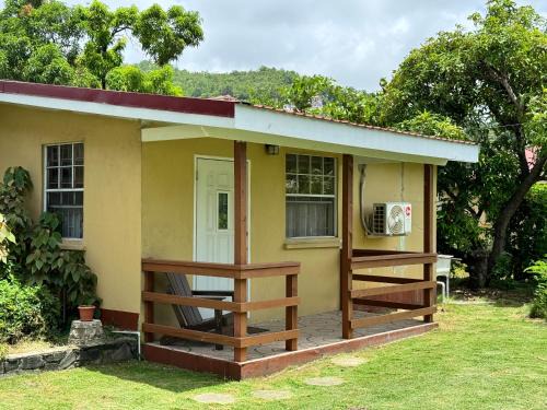 Rodney Bay Apartamento | Bachelor by Orchard House