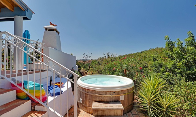 Sao Bras de Alportel Cabaña | Piscina privada climatizada y jacuzzi - sin costo adicional: encantador alojamiento rural aislada