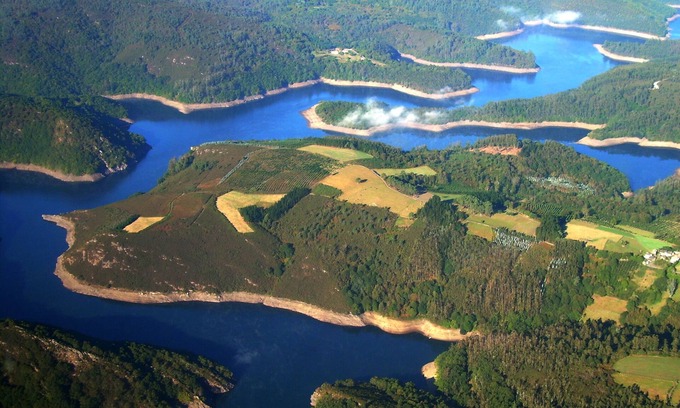 Callobre Casa | Campo y mar en Galicia