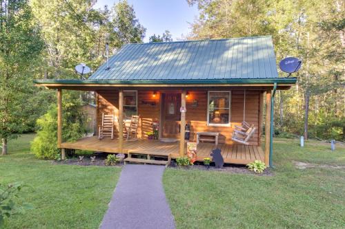 Cosby Casa | Backyard and Porch Rural Cosby Log Cabin!