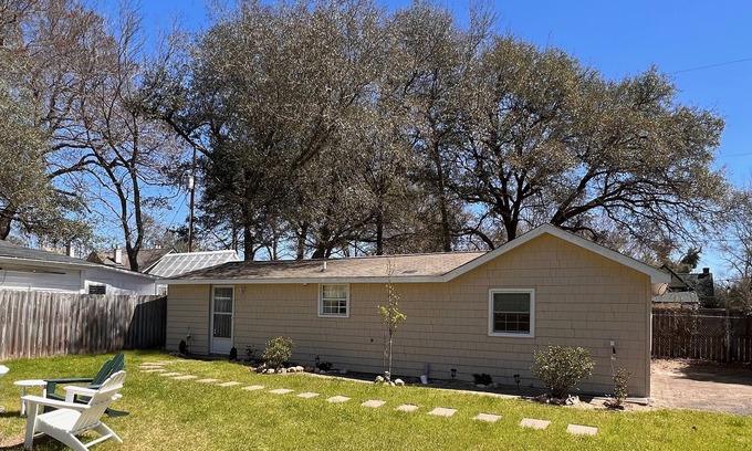 Aiken Cabaña | Backyard Cottage Apartment in Aiken