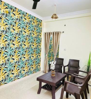Rau Casa | Badal Homestay 2 Near IIM RRCAT