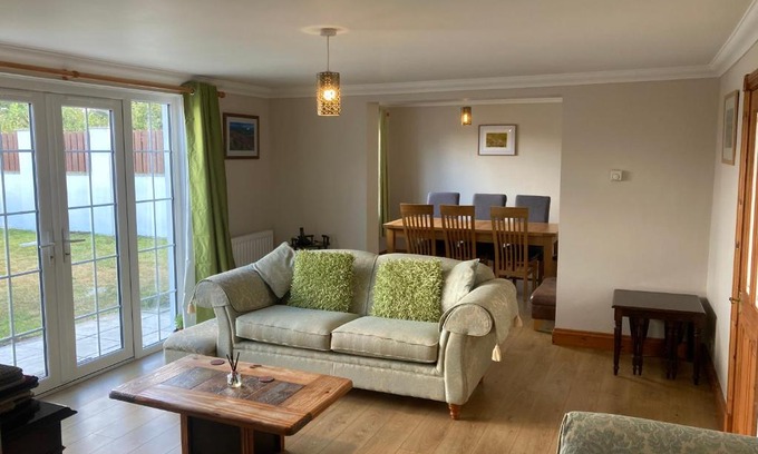 Felinwynt Casa | Bader House