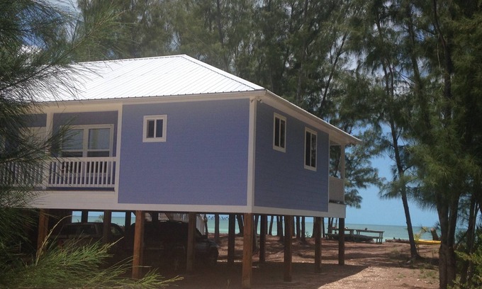 Tarpum Bay Casa | "Baha Mara" - Nueva Tarpum Bay Beachfront