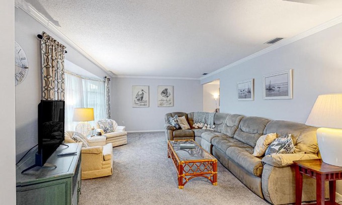 Bradenton Casa | Bahama Blue Retreat