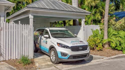 Bahama Village Casa | Bahamian Bamboo by Last Key Realty
