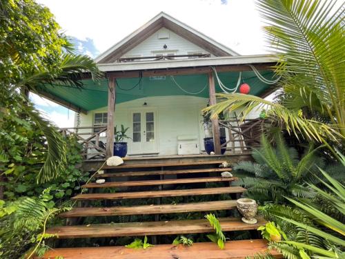 Rock Sound Casa | Bahamian Farm House