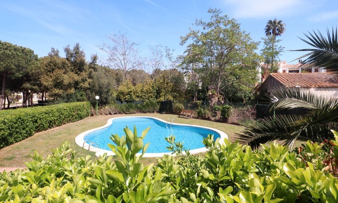 S'Agaro Apartamento | BAHIA 2-Apartment 6 pax with communal pool E32420