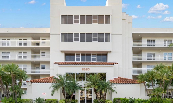 St. Petersburg Apartamento | Bahia Vista 14-259