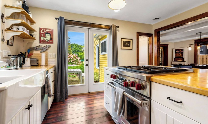 Baileys Harbor Casa | Baileys Harbor Yellow House con una vista