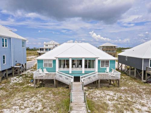 Southpointe Casa | Bairds Blue Dolphin