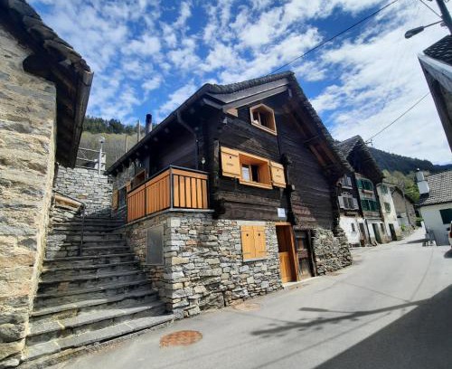 Sobrio Apartamento | Baita dal Gat by Quokka 360 - modern wooden chalet in Faido