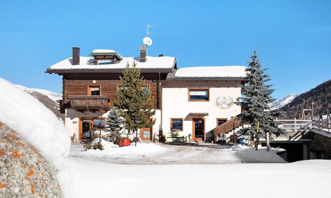 Livigno Apartamento | "Baita del Sole Appartamento 1" con vistas a la montaña, Wi-Fi, terraza y jardín