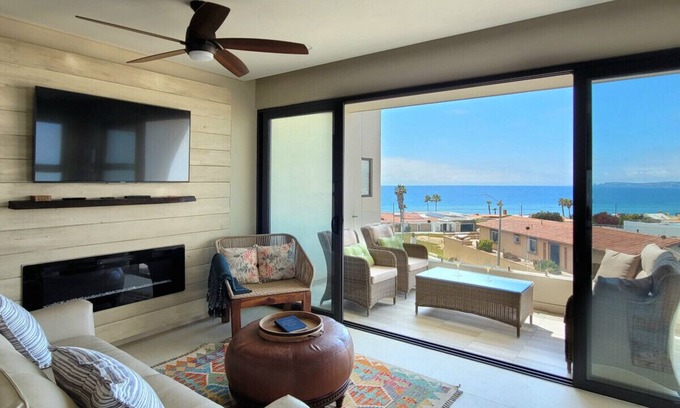 Primo Tapia Apartamento | Baja Beach Fest Getaway – Stunning Ocean Views
