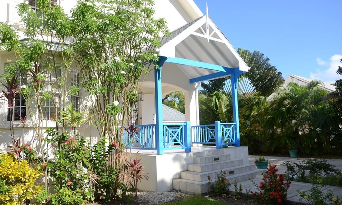 Worthing Villa | Bajan Blue Caribbean Villa