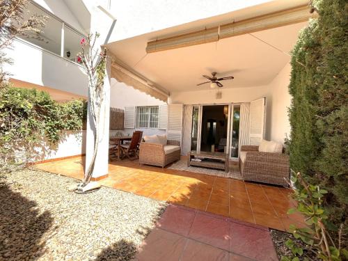 Puerto Rey Apartamento | Bajo de 2 dormitorios en Puerto Rey