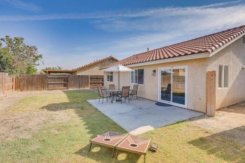 Pumpkin Center Casa | Bakersfield Home with Pool Table, Cornhole and More!