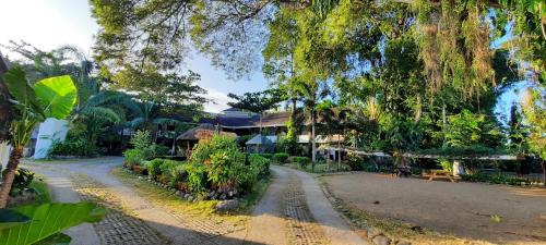 San Pedro Hotel | Balay Tuko Garden Inn