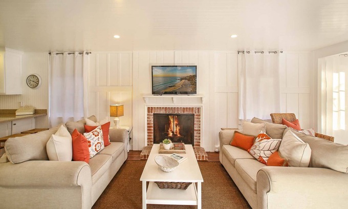 Balboa Island Casa | Balboa Island, CA ~ Beach Cottage ~ Pasos de la playa South Bayfront