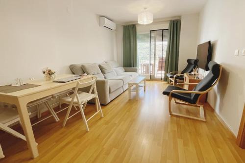 Guejar Sierra Apartamento | Balcón hacia la montaña