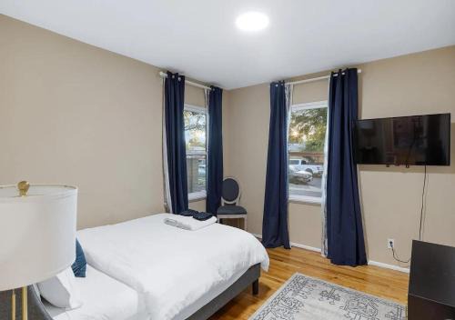 Reseda Casa | Balcom Breeze Escape