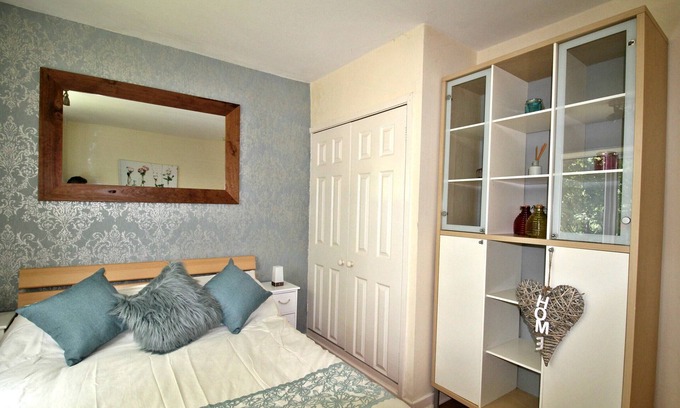 Doncaster Apartamento | Balcony Apartment - Spacious 2 Large Beds