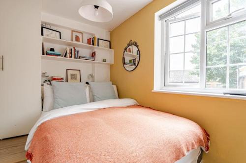West Kensington Apartamento | Balcony Flat in Victorian West Kensington Mansion