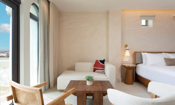 Catedral Casa | Balcony Plaza Suite King, Alma San Juan, Rooftop Pool, Close to Nightlife