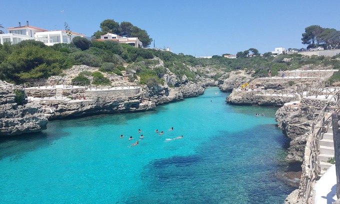 Cala en Blanes Casa | Baleares. Casa con piscina 6 pers. Junto al mar, la playa y el comercio.