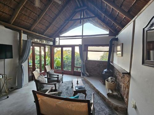 Kosmos Casa | Bali at Scenic Haven Lodge in Hartbeespoort