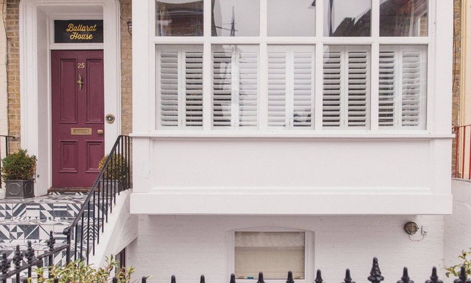 Margate Cabaña | BALLARAT HOUSE, pet friendly, character holiday cottage in Margate