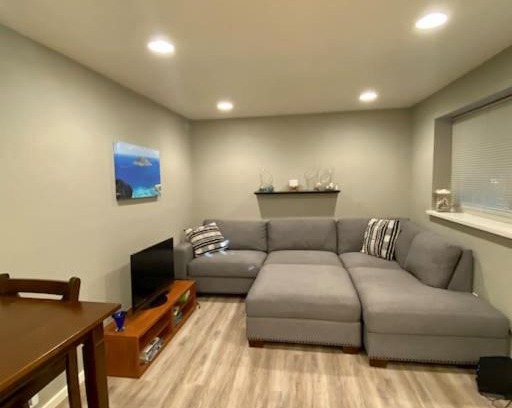 West Woodland Apartamento | Ballard 1 bedroom condo with in-unit laundry