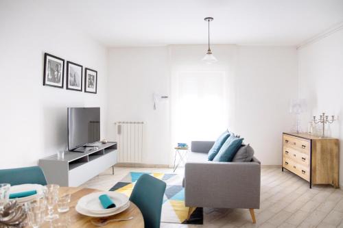 Lesa Apartamento | Ballatoio Apartment by the Lake