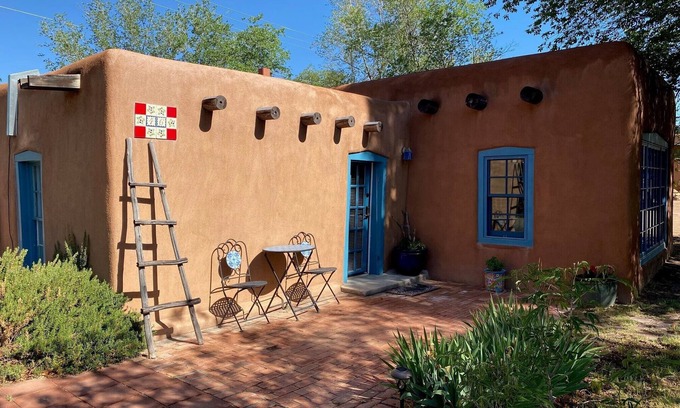 Alamedan Valley Casa | Fiesta del globo cerca de Charming, Historic, N. Casita del Valle!
