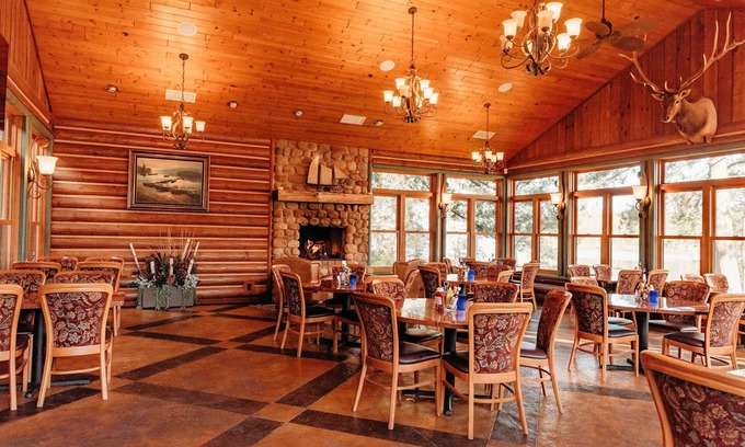 Balsam Lake Hotel | Balsam Lake Lodge