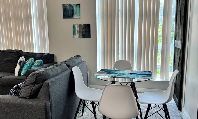Beverly Hills Apartamento | Bamboo Breeze City at the Lofts