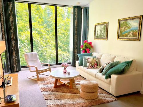 Waterloo Apartamento | Bamboo Grove Retreat with Infinity Pool 竹林幽居无边泳池