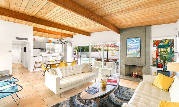 Sunmor Casa | 'Banana Cabana' Palm Springs Pool Pad with Treehouse!