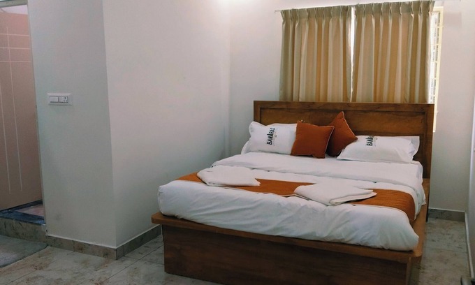Bengaluru Hotel | Banaras Spirits Boarding And Lodging