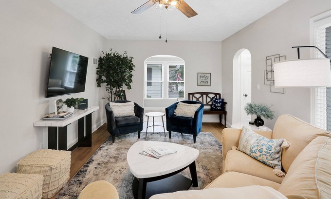 Southeast Omaha Casa | Bancroft House-Spacious, just remodeled & updated! New appliances, arcade games!