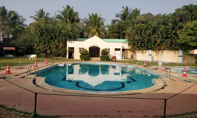 Narasapura Complejo | Bangalore Dharamshi Resorts Pvt Ltd