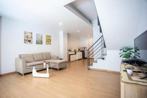 Saen Suk Casa | Bangsean Smile Home บ้านสไมล์ บางแสน