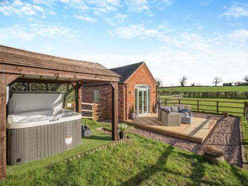 Crewe Casa | Bank House Barn