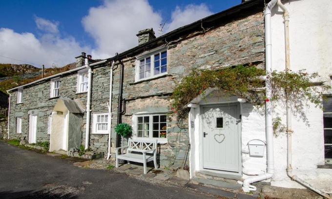 Chapel Stile Casa | Bank View