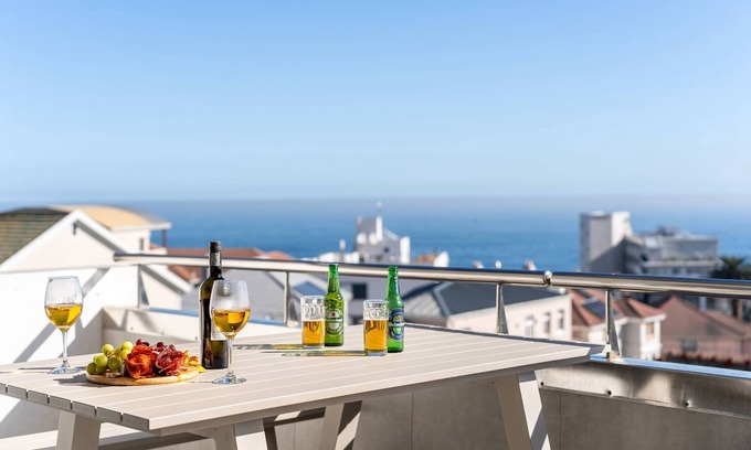 Fresnaye Apartamento | Bantry Bay Pearl - Apt with Ocean Views