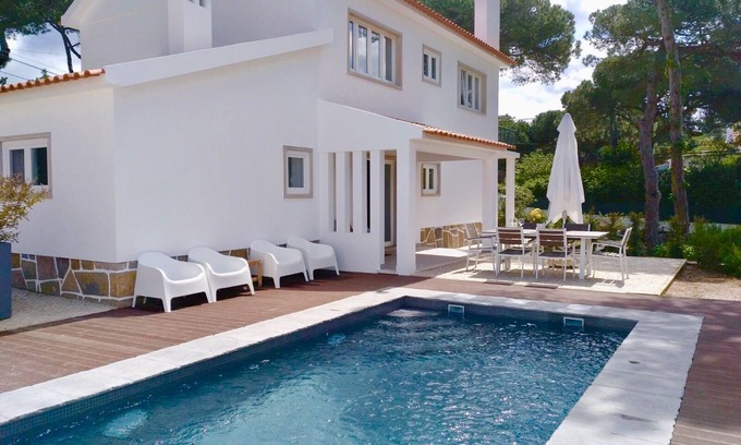 Banzao Villa | Bosque de pinos villa villa piscina Colares, Sintra cerca de la playa