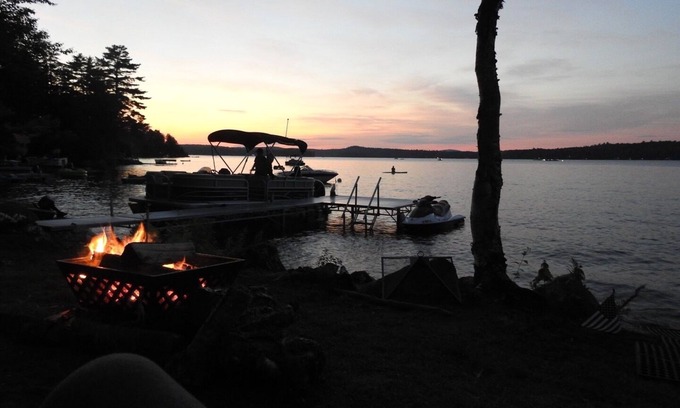 Otis Casa | Bar Harbor y Bangor están cerca, ¡pero no querrás abandonar Beech Hill Pond!